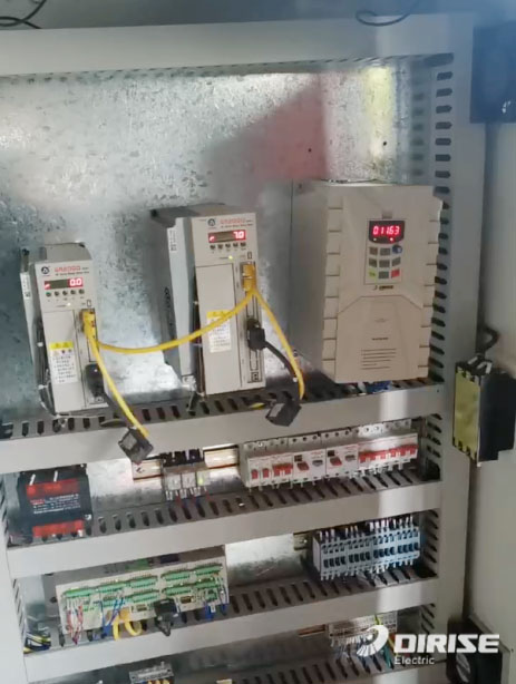 德瑞斯變頻器數(shù)控車床應用現(xiàn)場